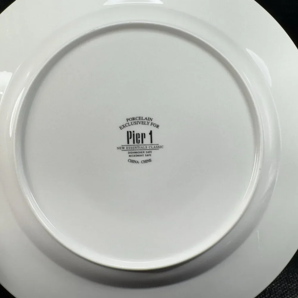 Pier 1 New Essentials Classic Coupe White‎ Porcelain 11inch Plate Dish Set 4 VTG